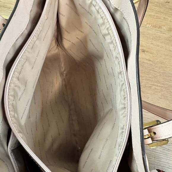 Michael Kors Charlotte Large Top Zip Saffiano Leather Tote in Powder Blush - Picture 10 of 16